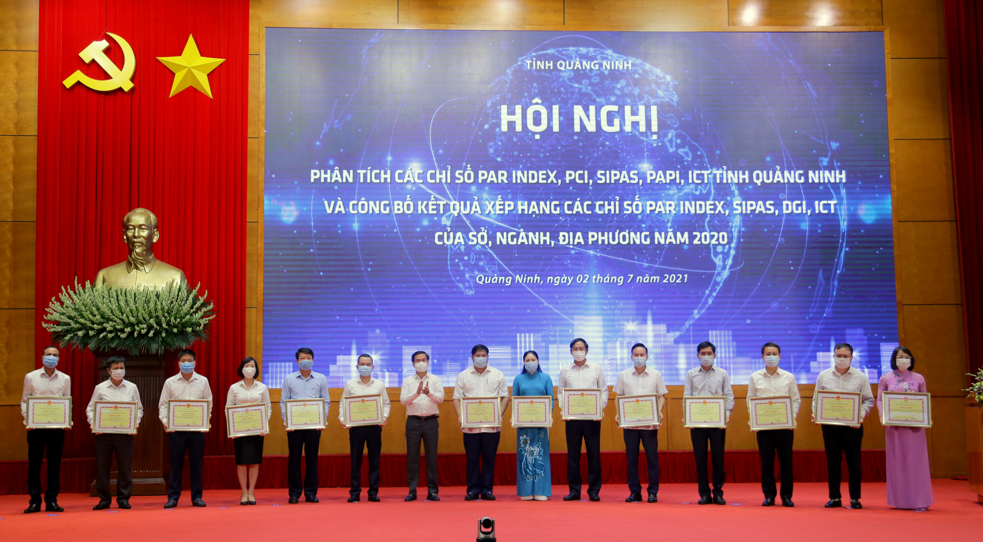 Quảng Ninh lấy sự hài lòng của người dân thực hiện cải cách hành chính